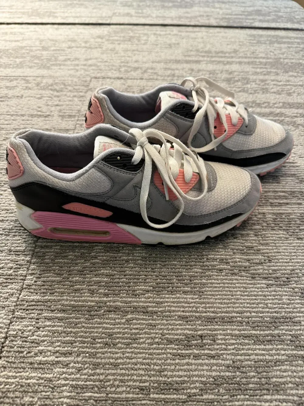 Nike Air Max 90 Shoes Mens Size 8.5 Gray Pink Black CD0881-101 Running Sneaker